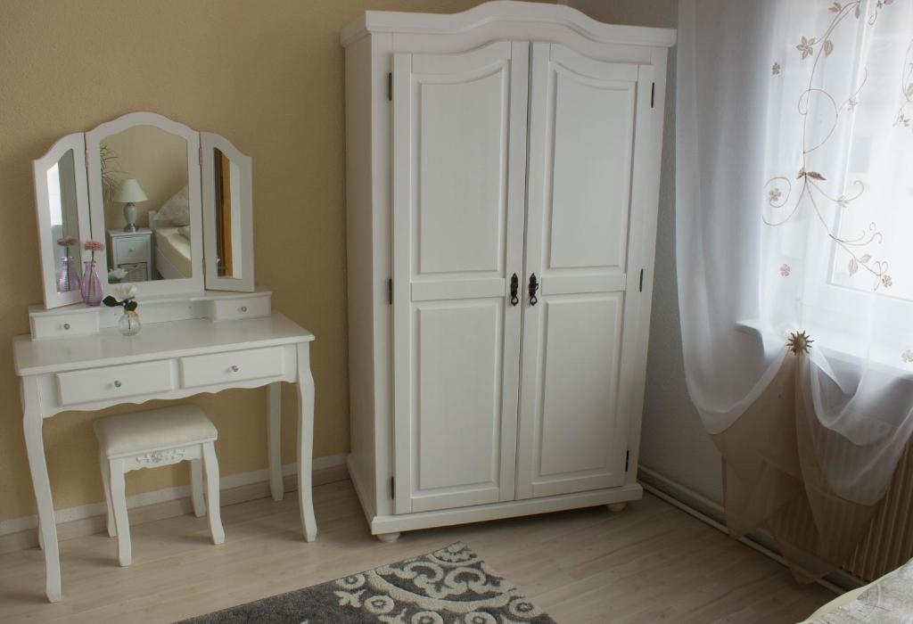 Bella Casa room 1